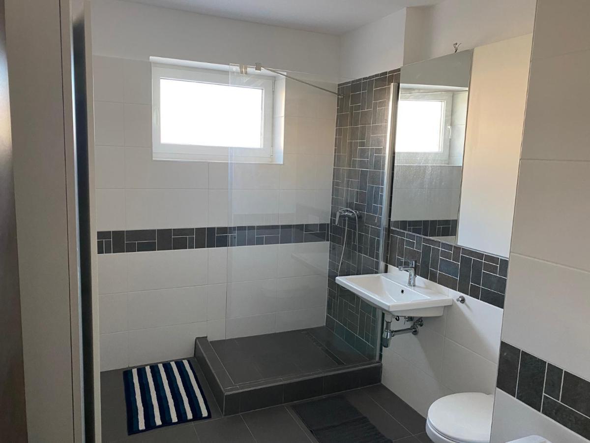 Apartman "Dunaj" Private Parking - Klimatizacia Šamorín Extérieur photo