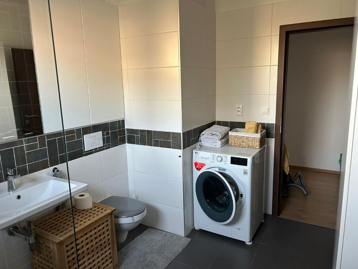 Apartman "Dunaj" Private Parking - Klimatizacia Šamorín Extérieur photo